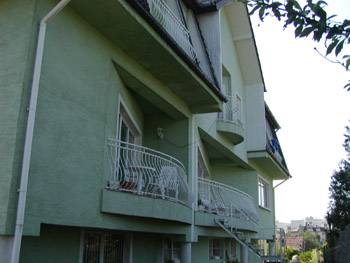 bobs house